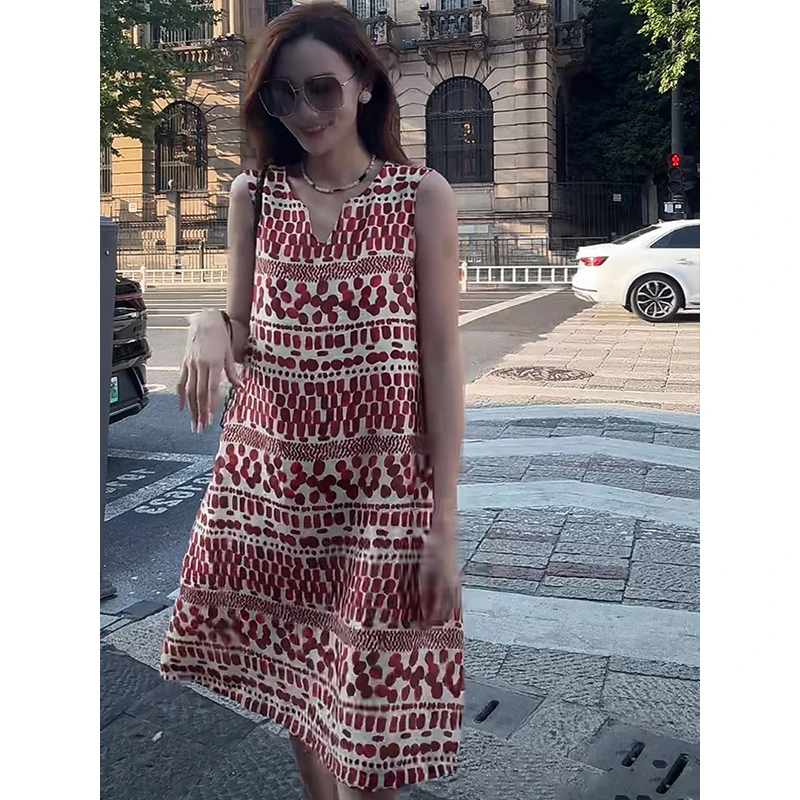 法式红色度假风无袖背心裙女2025夏季新款海边独特漂亮波点连衣裙