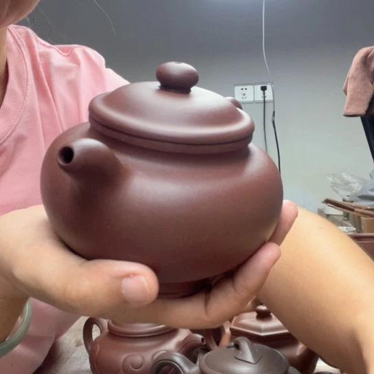 茶壶紫砂一**华原矿紫泥微瑕