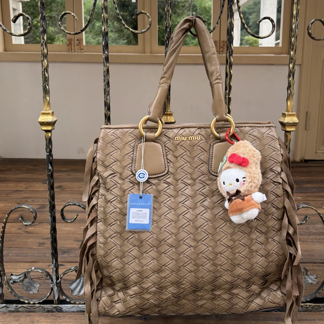 95新 MIU MIU/缪缪 缪缪 95新/二手 LL 奶茶色编织流苏托特手提包