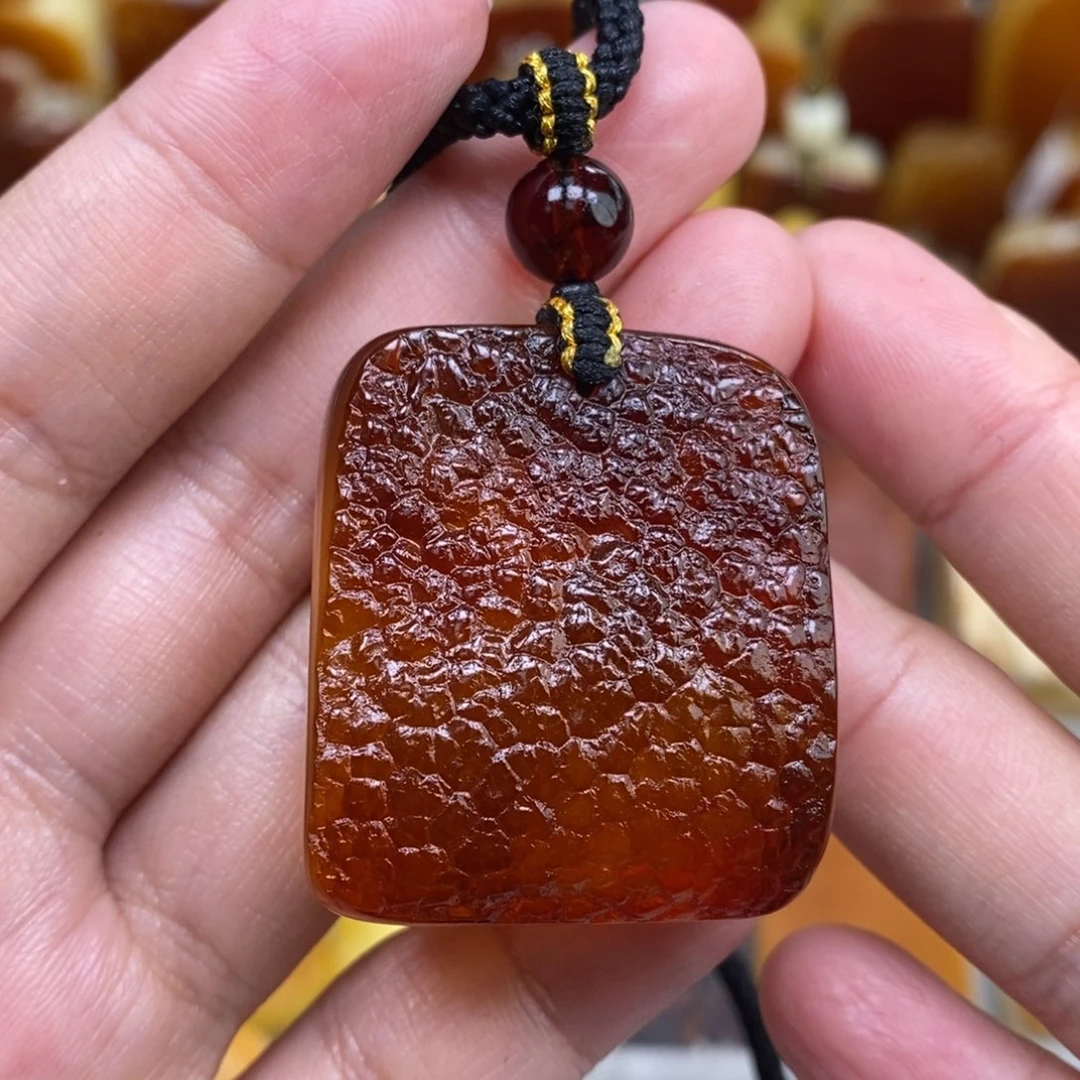 蜜蜡未镶嵌珠宝奇石