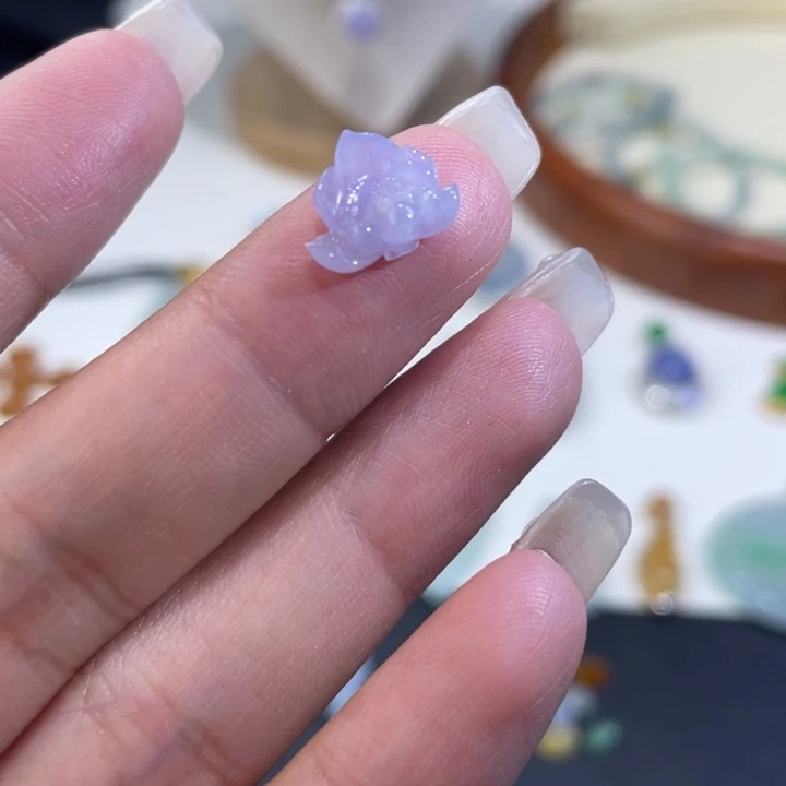 颈饰未镶嵌翡翠莲花