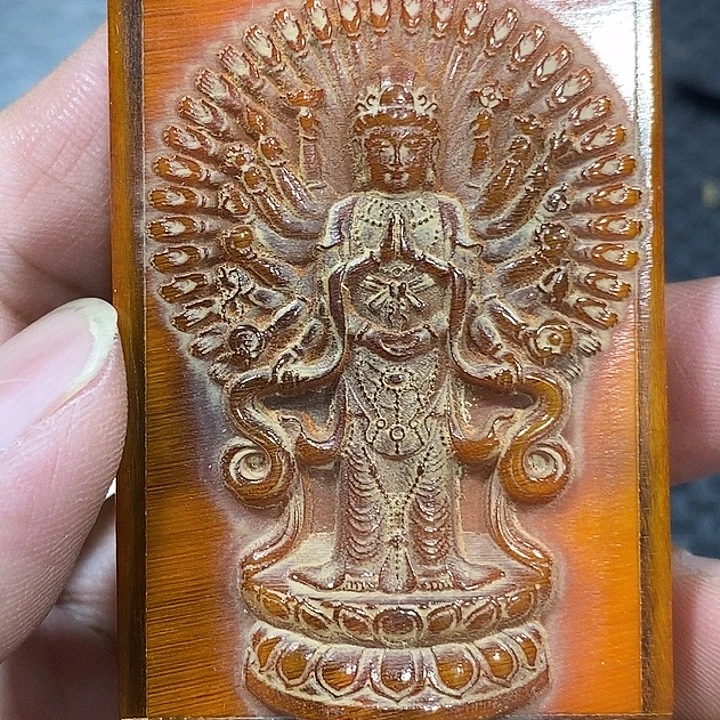吊坠滴血莲花菩提