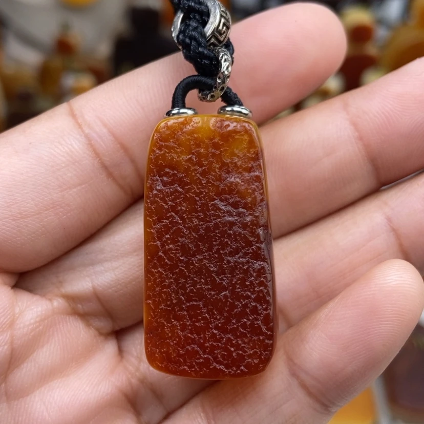 【闪购商品】琥珀颈饰未镶嵌