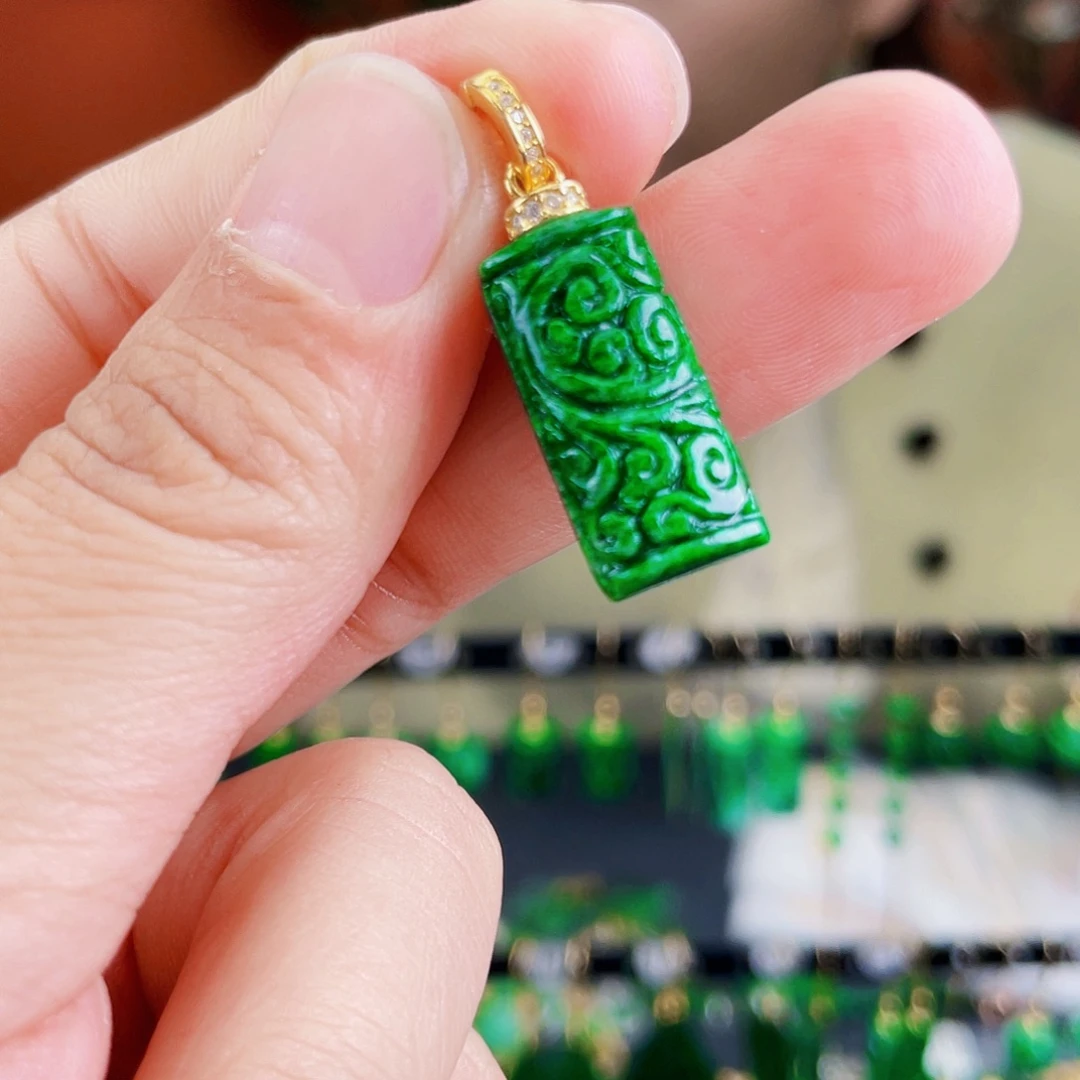 翡翠未镶嵌耳饰饰品