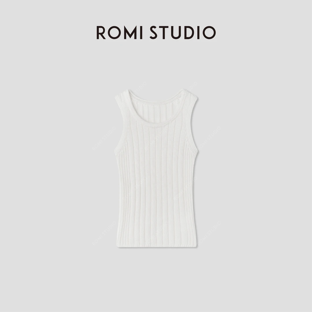 ROMI STUDIO“Clean fit”白色卷边U领坑条修身针织背心 RWCRST3080
