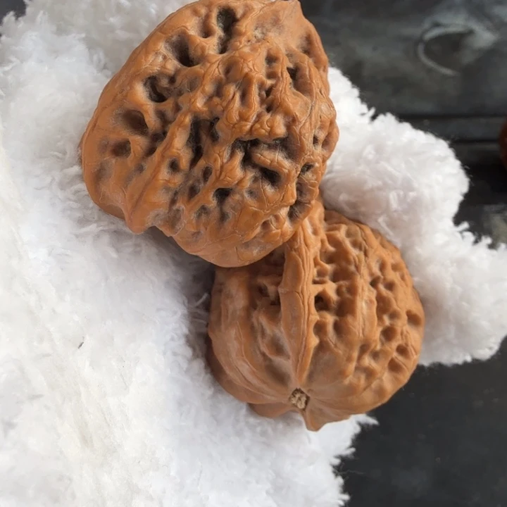 周***粒文玩核桃吊坠佛度