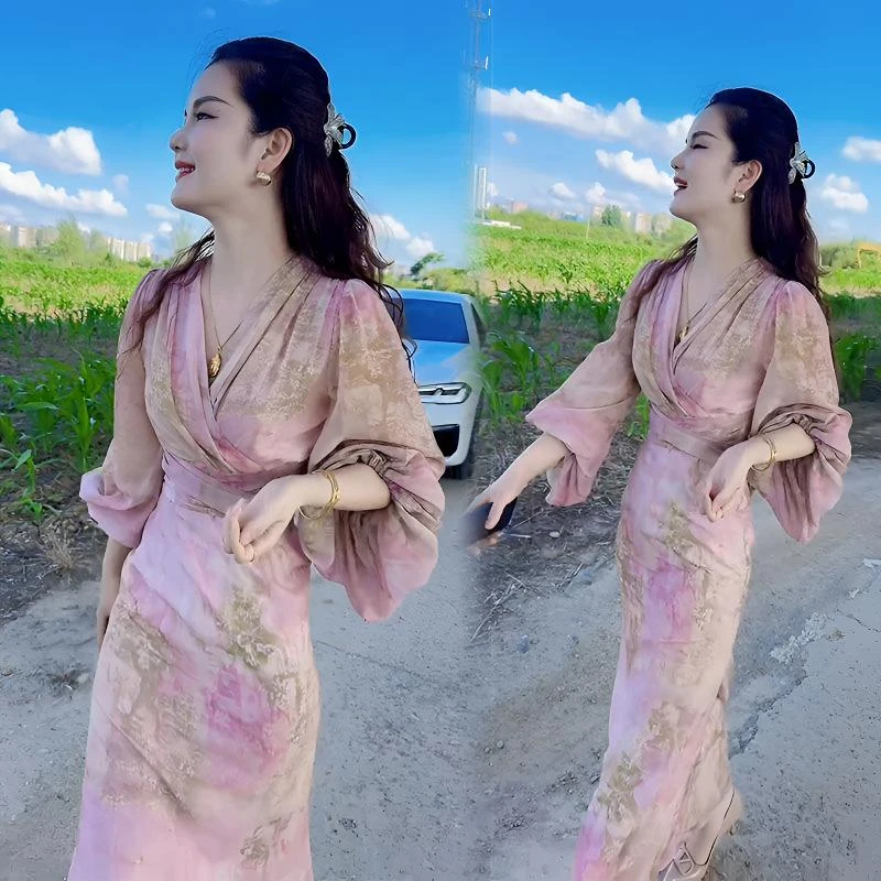 连衣裙女2025夏新款网红女神范收腰显瘦灯笼袖小众炸街高级感女装