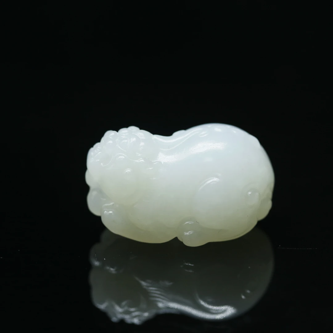 42和田玉羊脂白貔貅/900158保利厦门拍卖