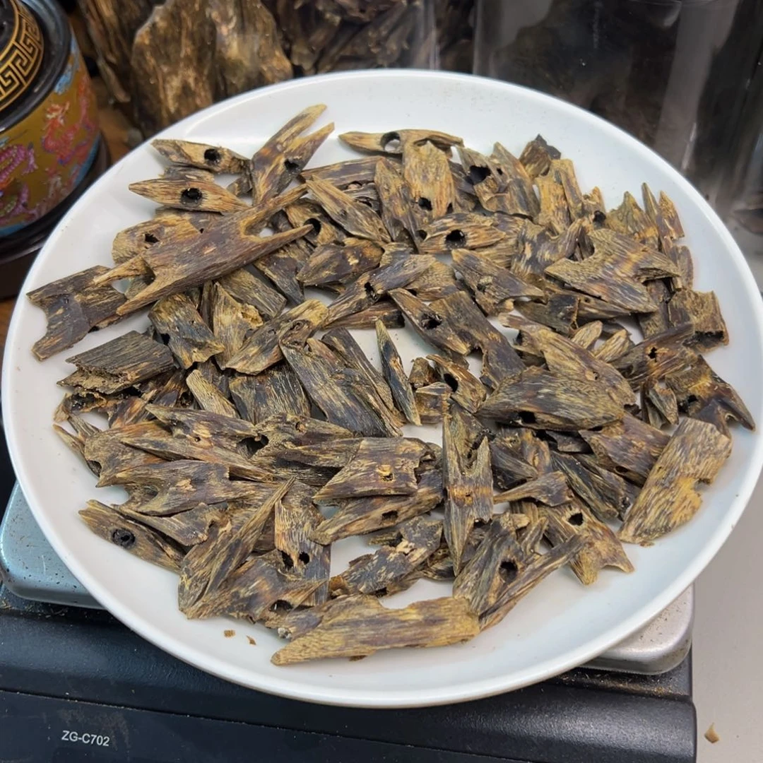 沉香沉香碎屑白露树枝料100克
