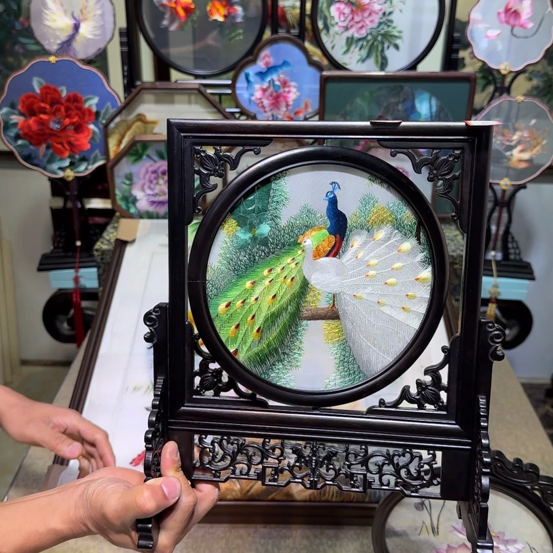 刺绣刺绣工艺精湛精巧