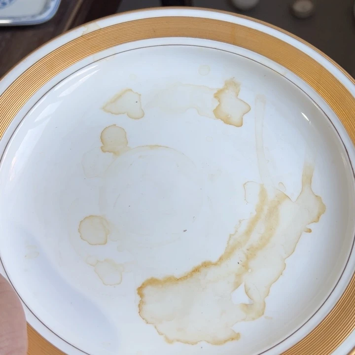 壶九寸大球泥描金盘