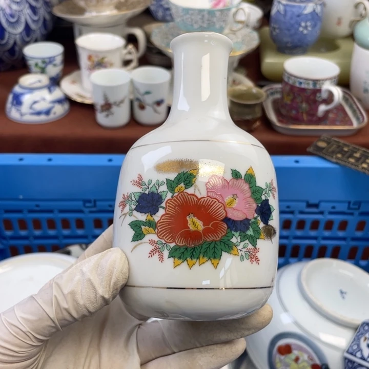 他家瓷器真美…开播了