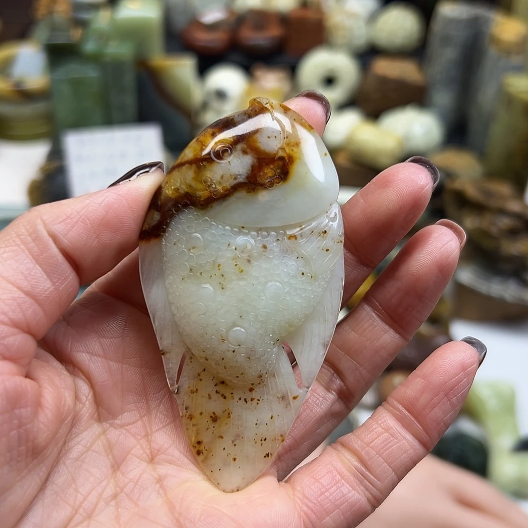 阳***颜岫玉未镶嵌颈饰玉石王花玉鱼