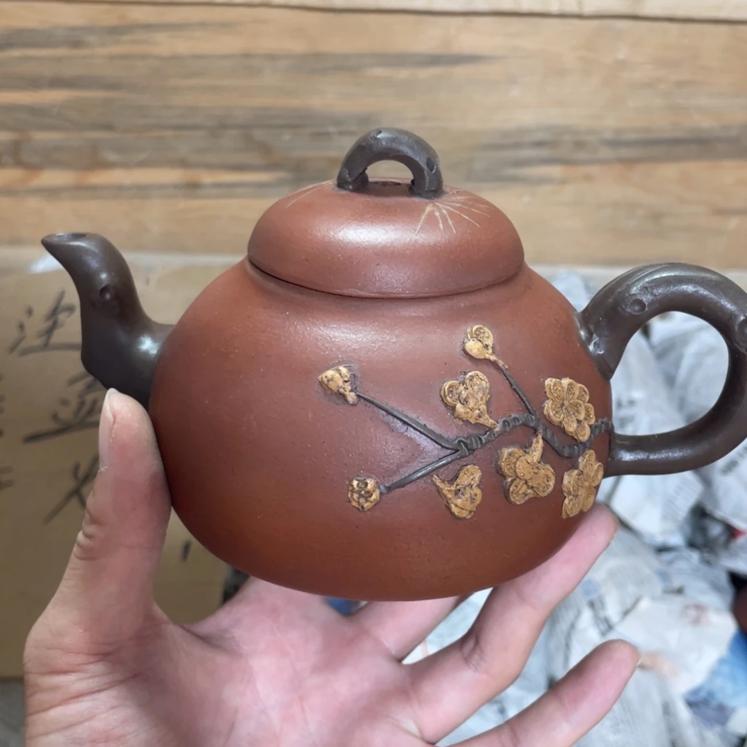 茶壶紫砂老厂紫砂壶一件。
