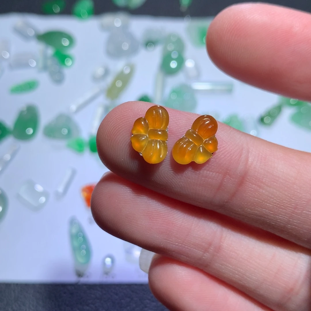 翡翠裸石天然a货翡翠蝴蝶结