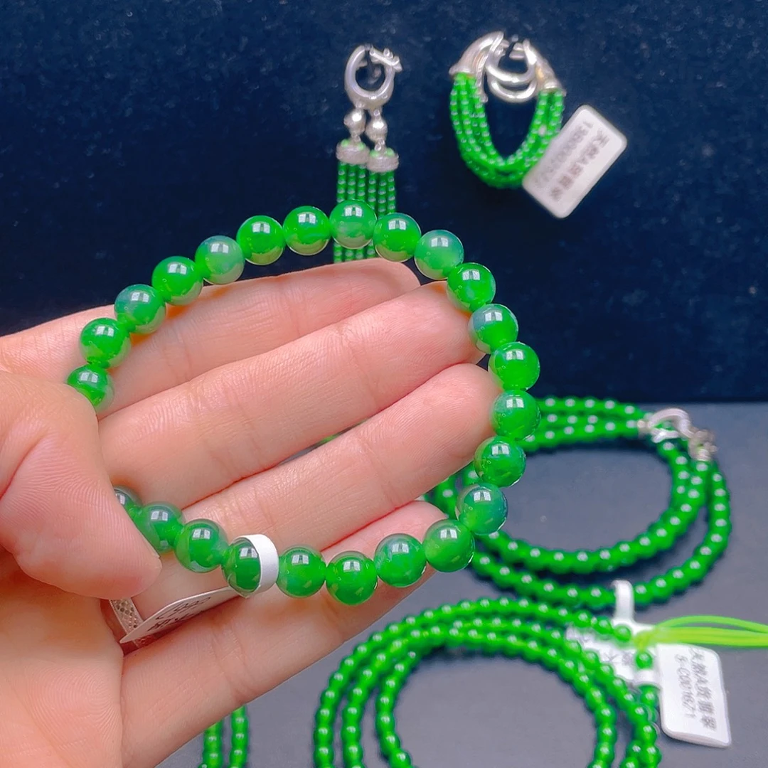 翡翠未镶嵌项链卡8