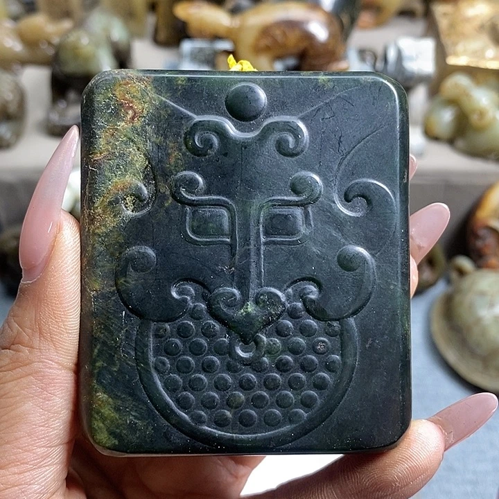 @***新和田玉未镶嵌把件