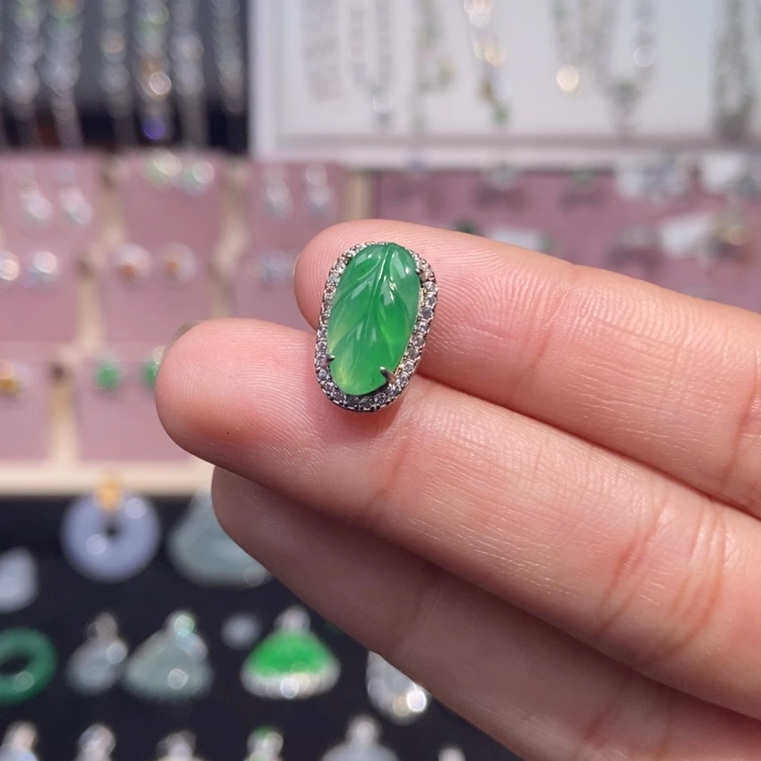 翡翠银S925镶嵌颈饰纯天然缅甸翡翠A货叶子