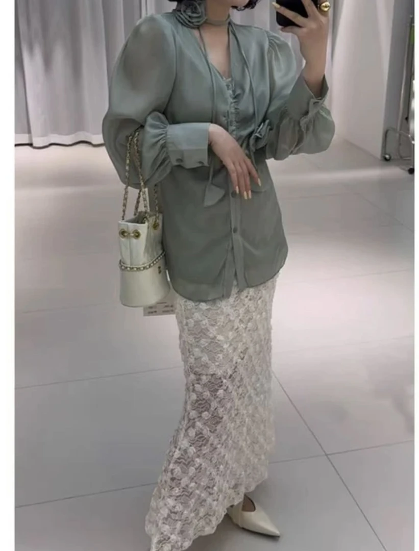 CSS高端女装小众气质百搭花朵衬衫