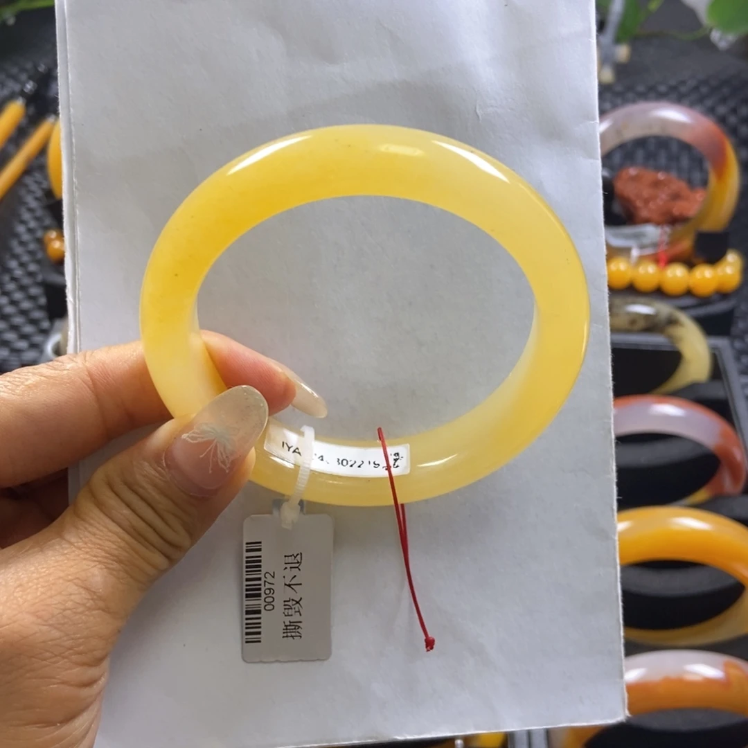 石英质玉手镯未镶嵌阳阳