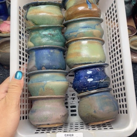 紫砂花盆微瑕086口径的5厘米