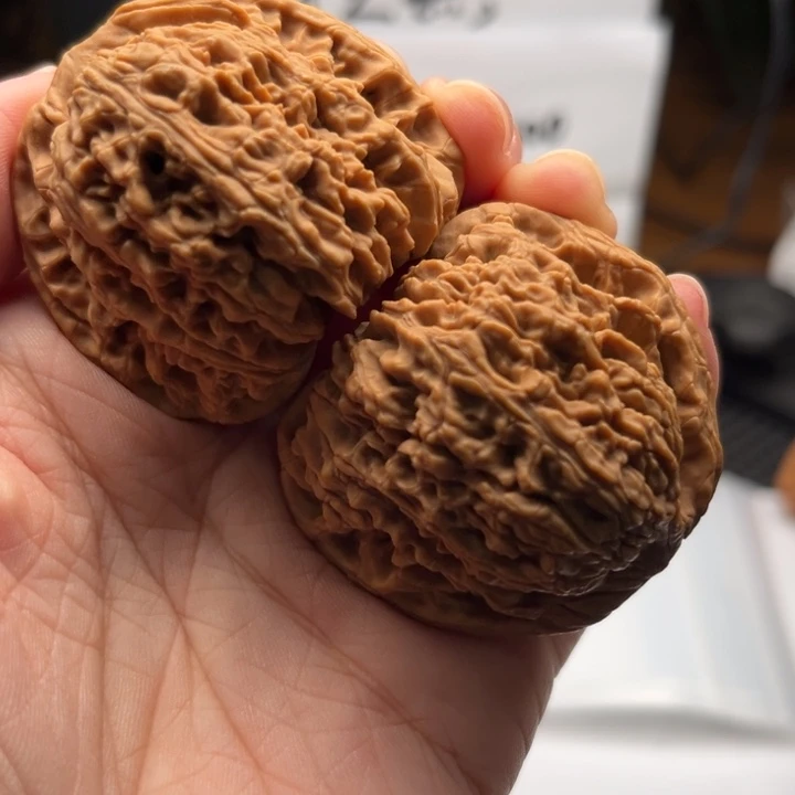 吊坠文玩核桃南疆43