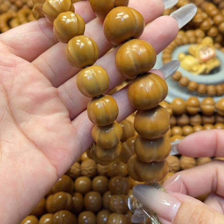 G***T核桃全品亮面屁桃手持全品四花大鲨鱼