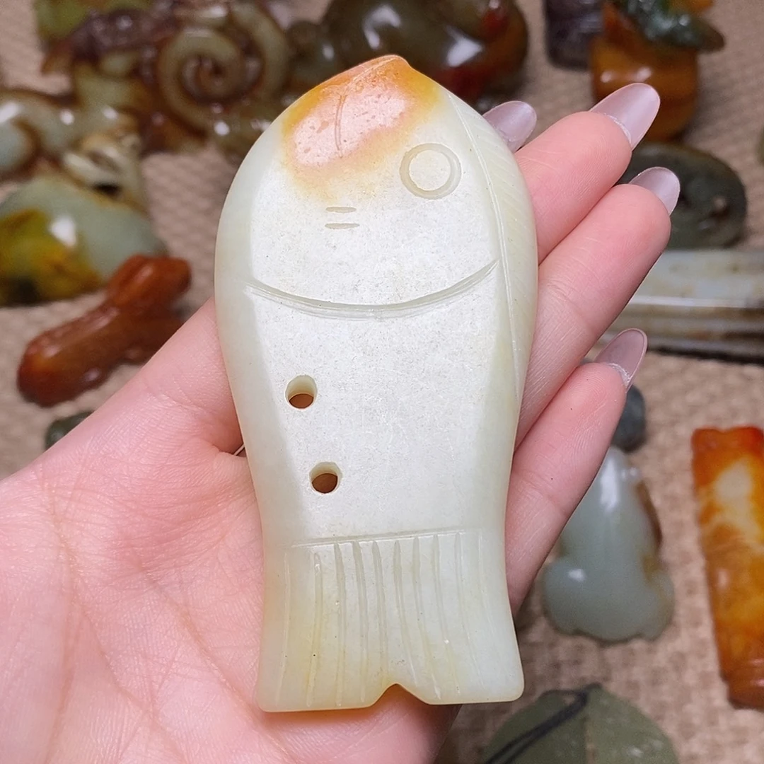 未镶嵌蛇纹石玉颈饰