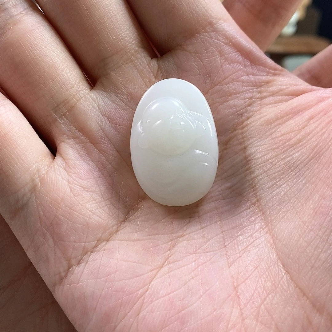 持***上颈饰未镶嵌和田玉