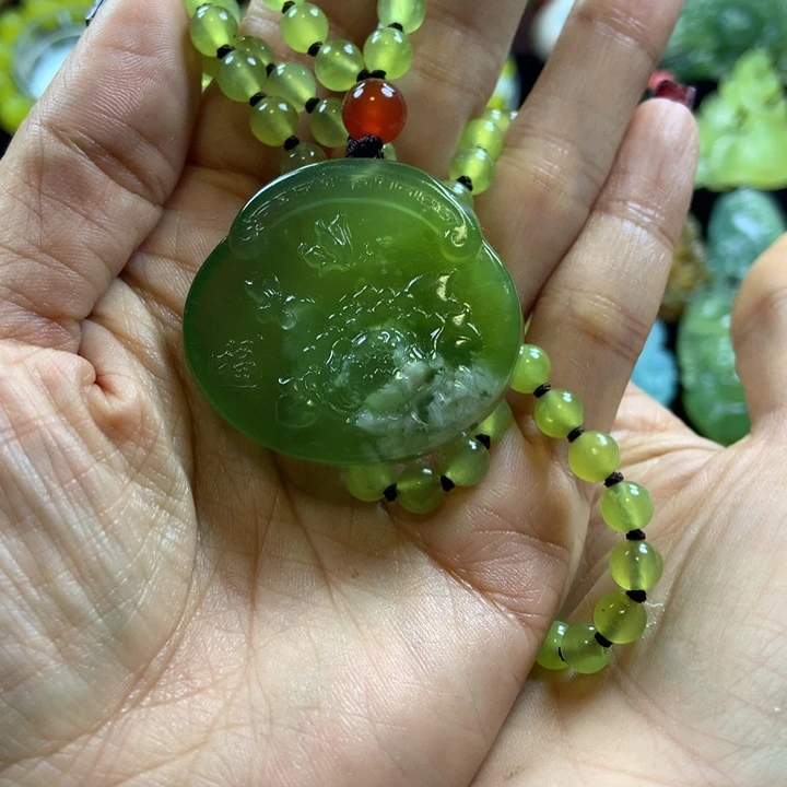 【闪购商品】蛇纹石玉颈饰未镶嵌