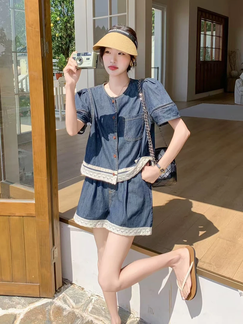 复古炸街减龄今年流行牛仔套装女夏季新款蕾丝拼接短裤两件套