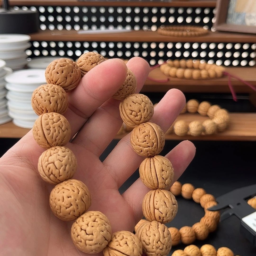 景***汇吊坠桃核19盘锦肌肉