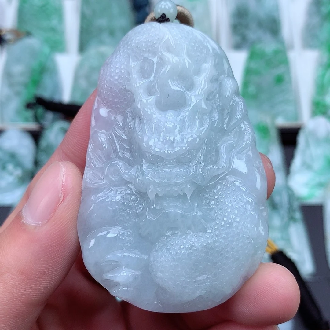 翡翠颈饰未镶嵌翡翠吊坠