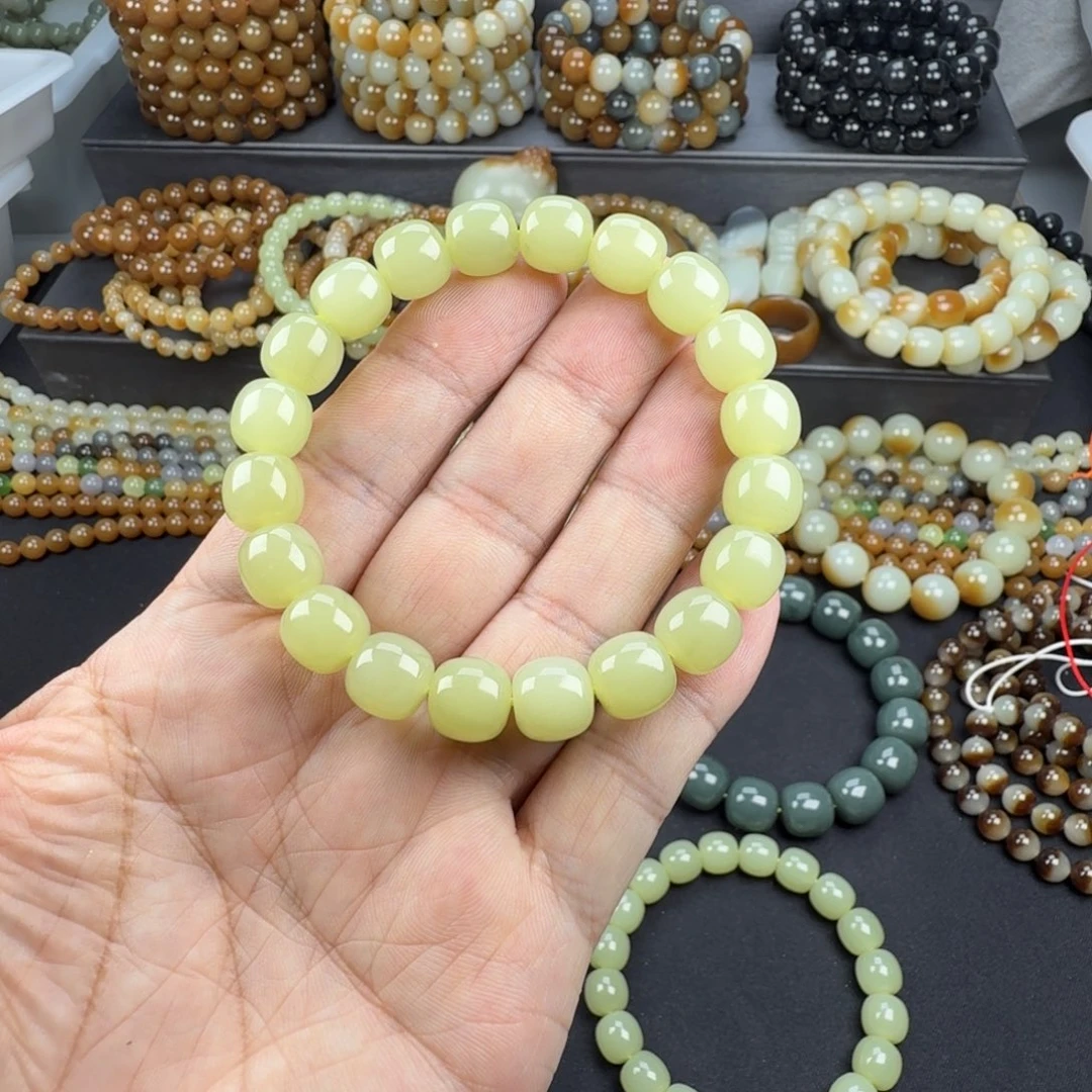 晰***️和田玉未镶嵌手链