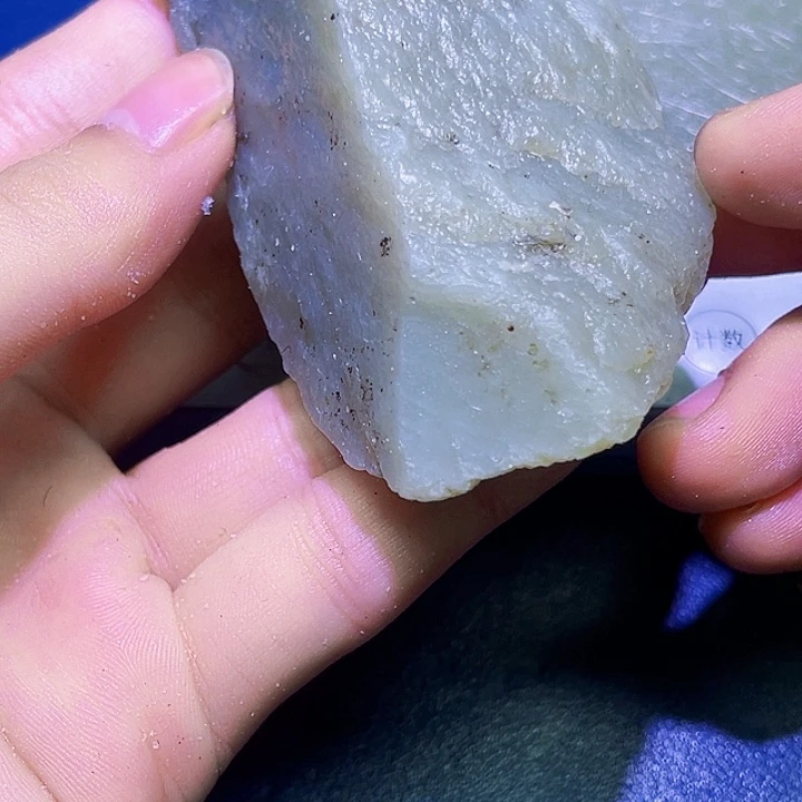 和田玉（糖玉）未镶嵌珠宝半成品