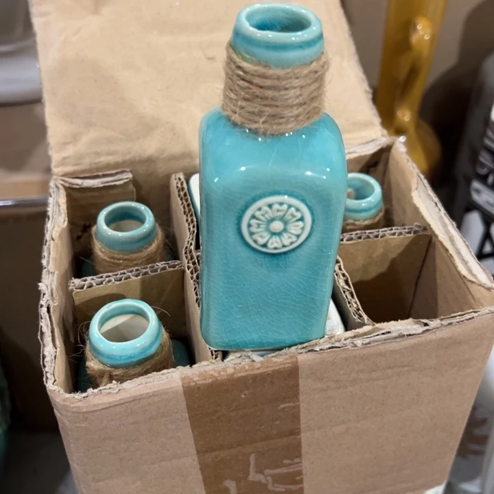陶瓷花瓶微瑕捡漏出