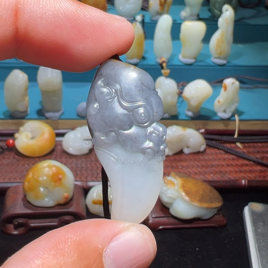 颈饰未镶嵌和田玉（子料）冯*烦