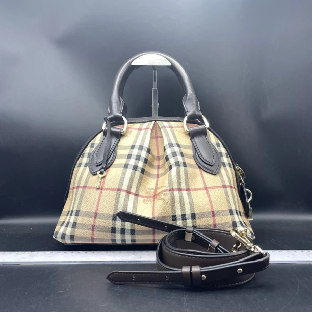 95新 BURBERRY/博柏利 小蕊 博柏利贝壳手提斜挎/13512 肩带后配