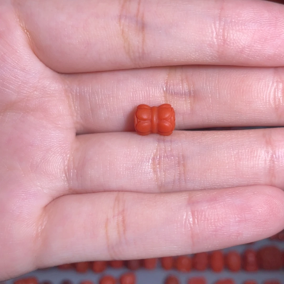 林***溪未镶嵌并蒂莲南红玛瑙