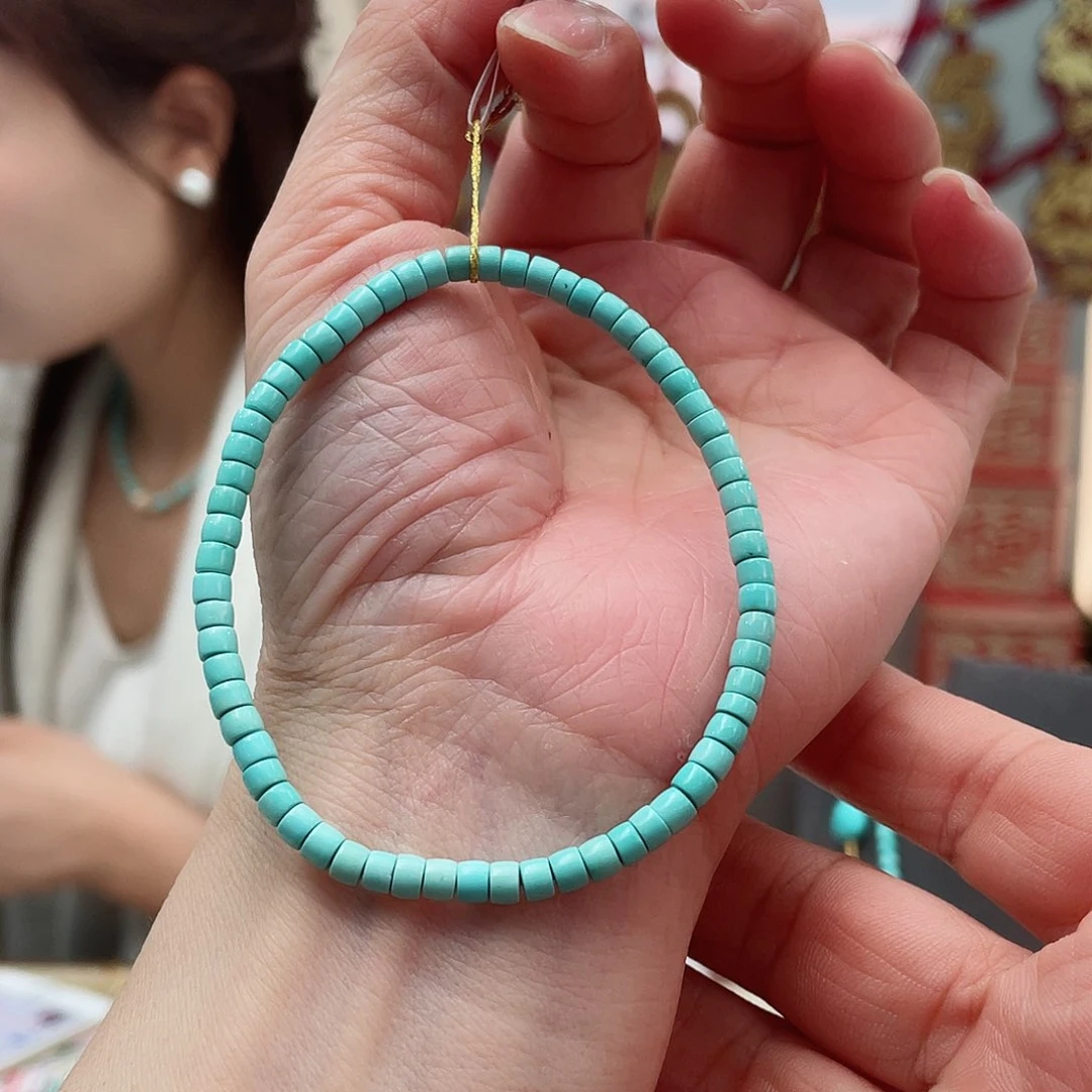 绿松石颈饰未镶嵌