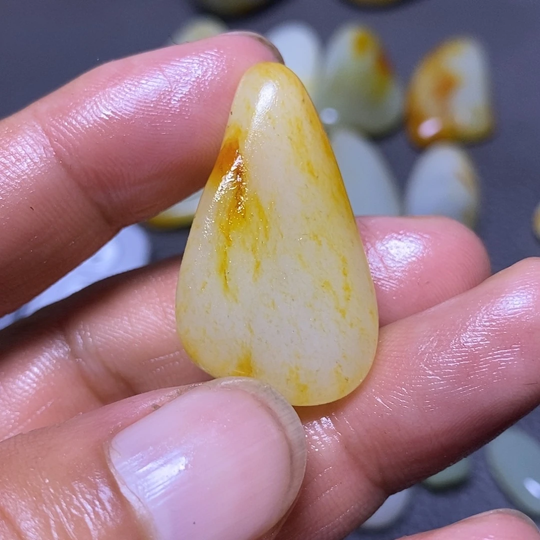 未镶嵌和田玉挂件