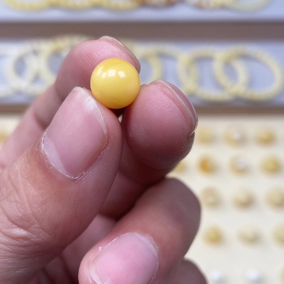 琥珀未镶嵌裸石8.9