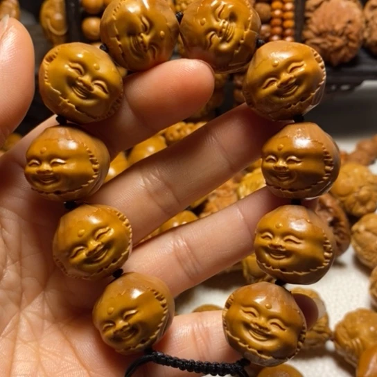 橄榄核吊坠包衣开心2.2