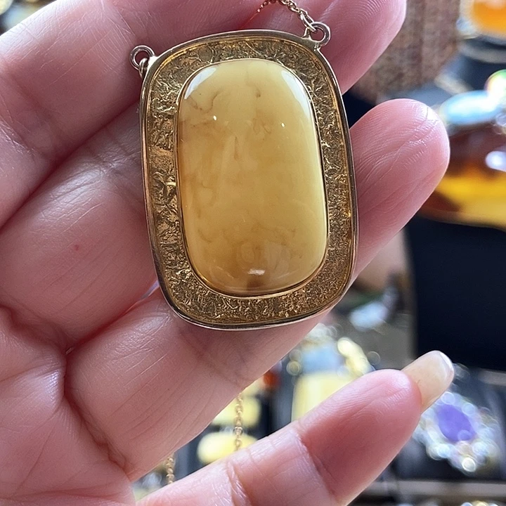 琥珀银S925镶嵌颈饰吊坠