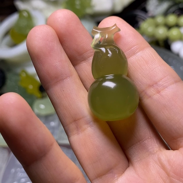 未镶嵌岫玉岫玉颈饰