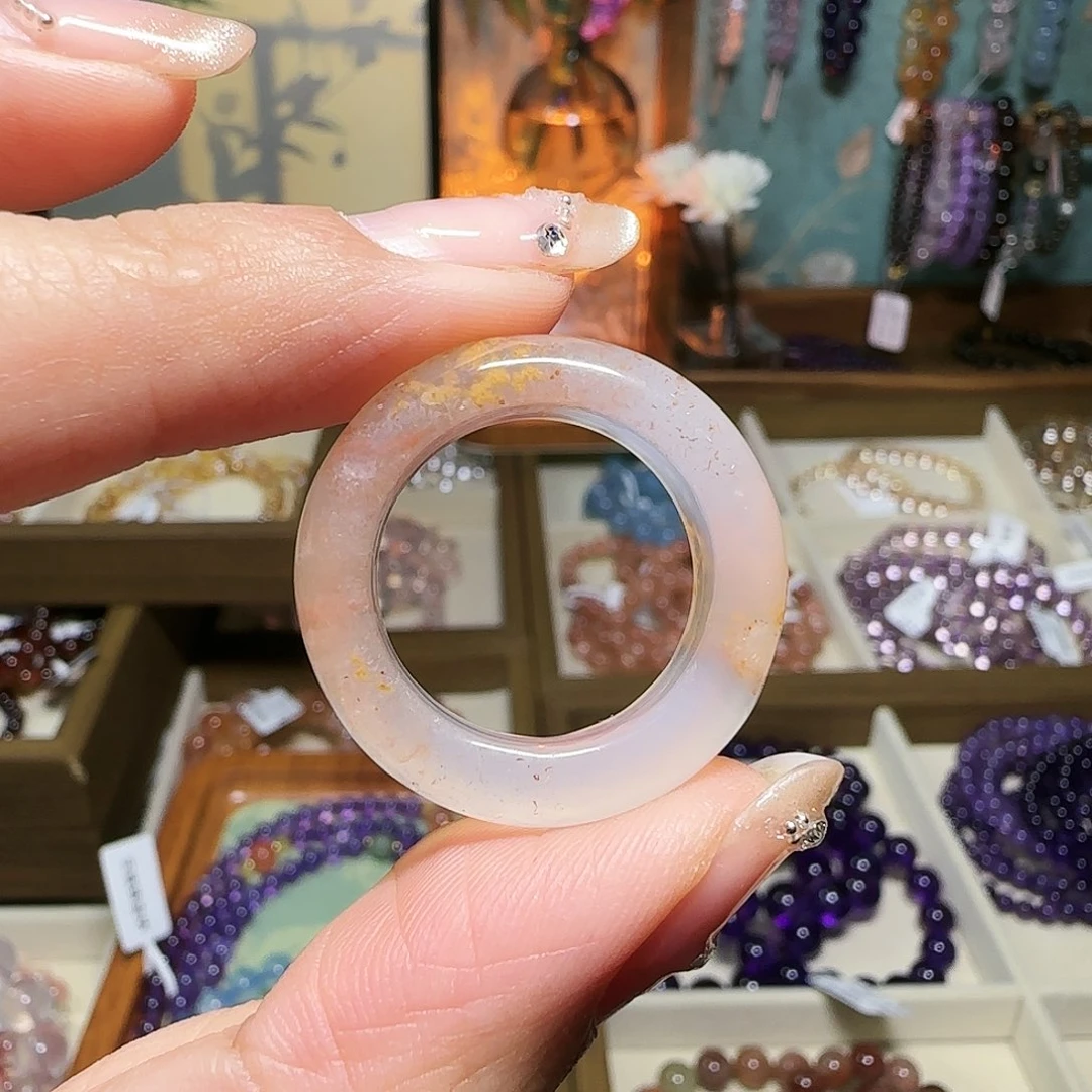 水晶手串未镶嵌空**郭樱花玛瑙