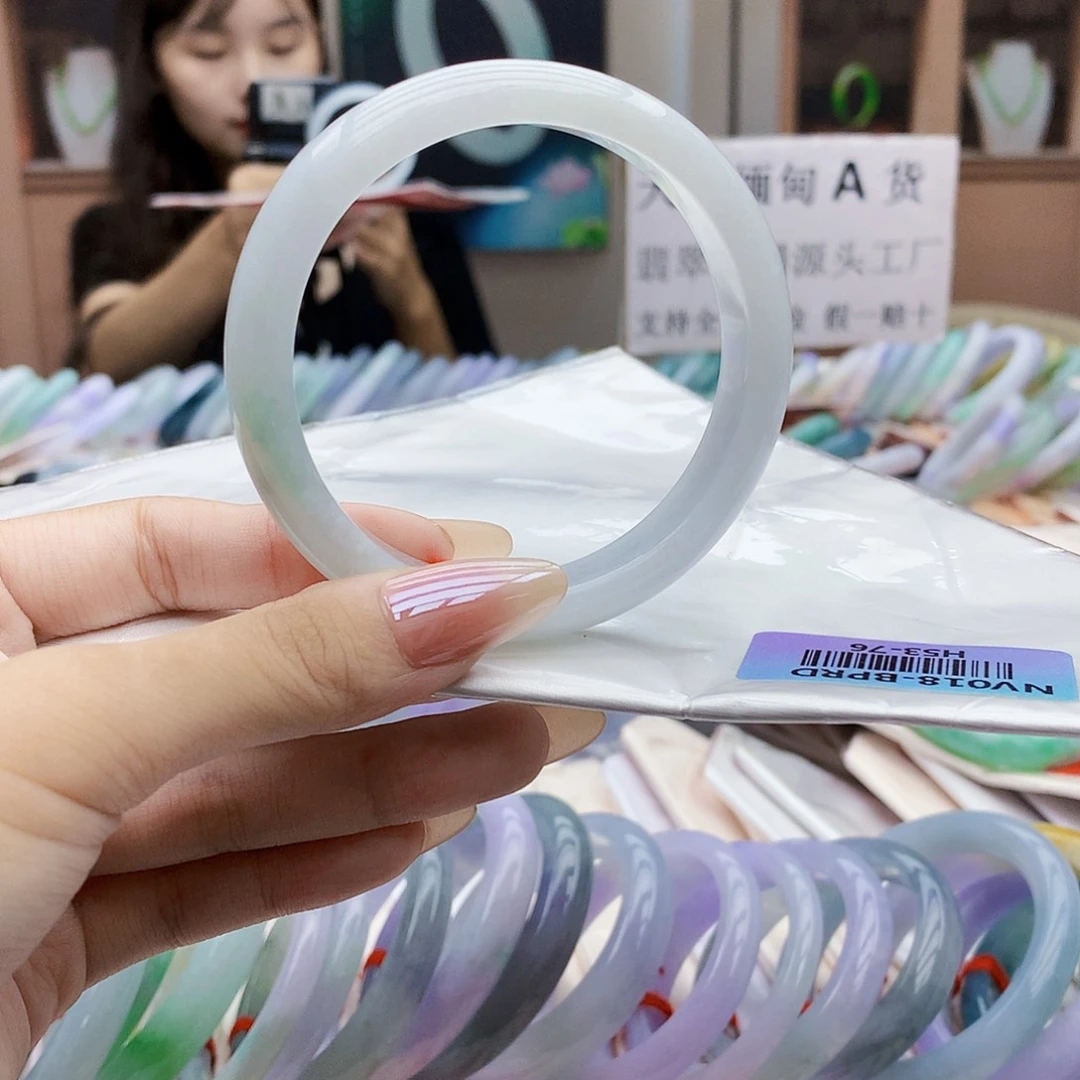 未镶嵌手镯翡翠vvv