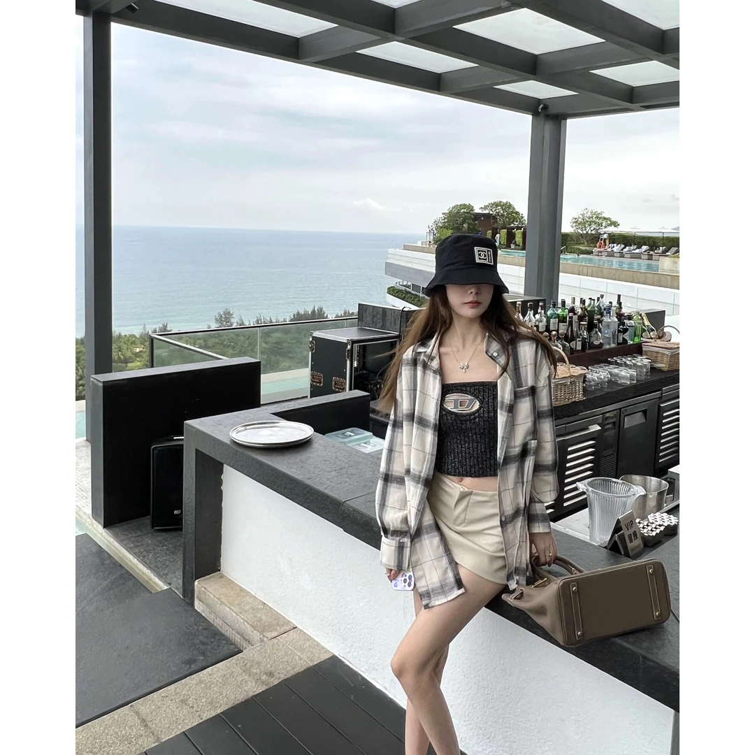 时尚显瘦衬衫女港风小清新大格子衬衣上衣外套春秋宽松薄款