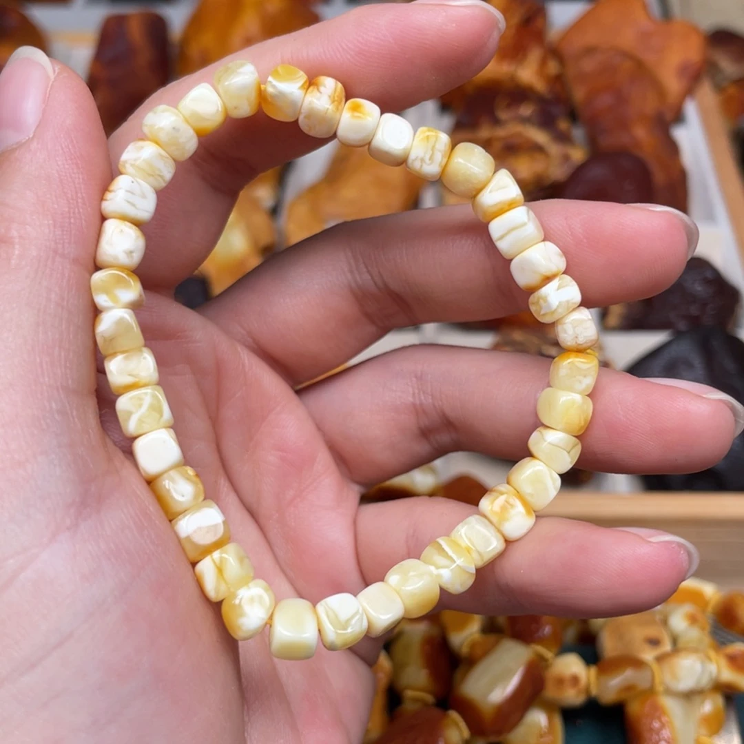 蜜蜡珠宝奇石未镶嵌