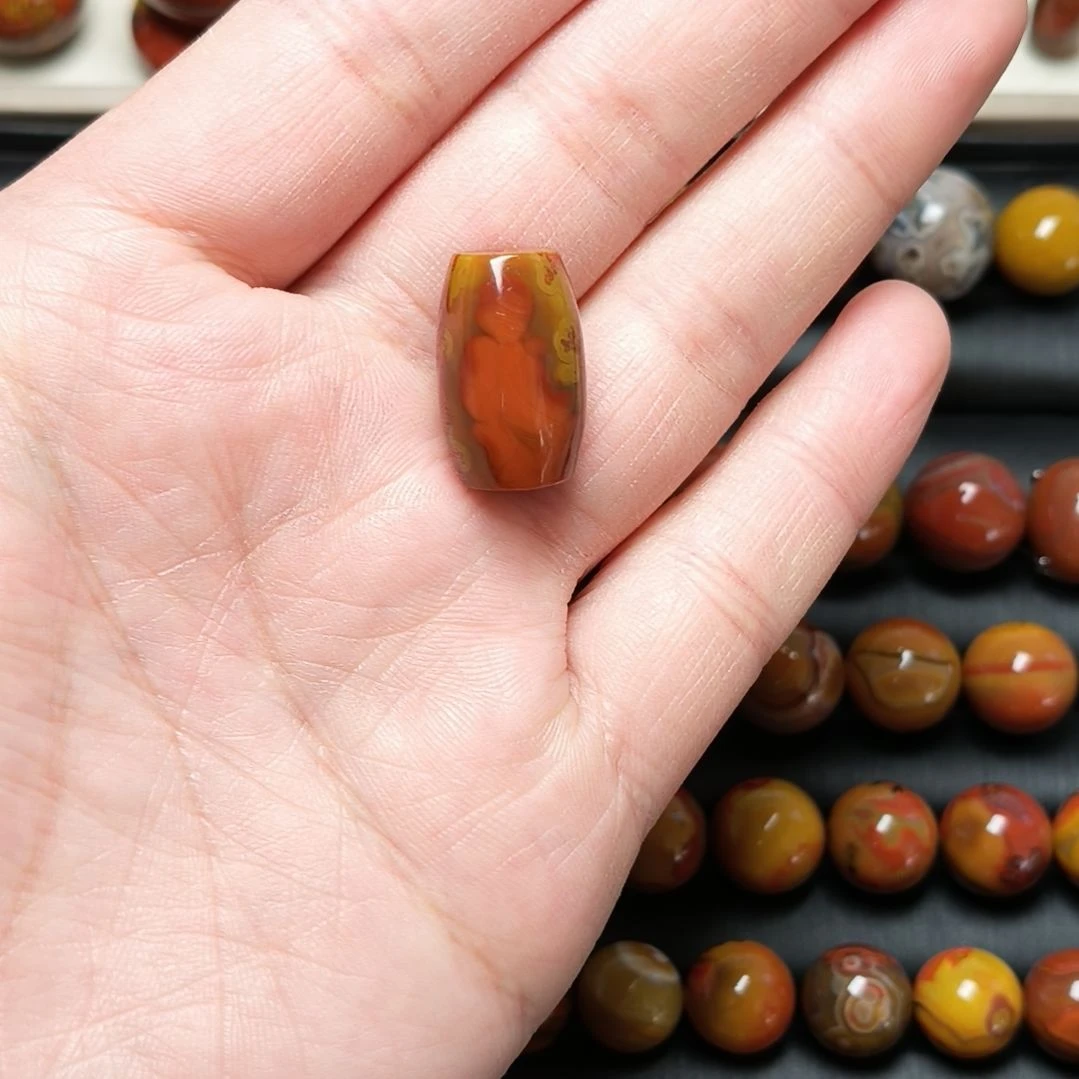 玛瑙/玉髓未镶嵌战国红玛瑙